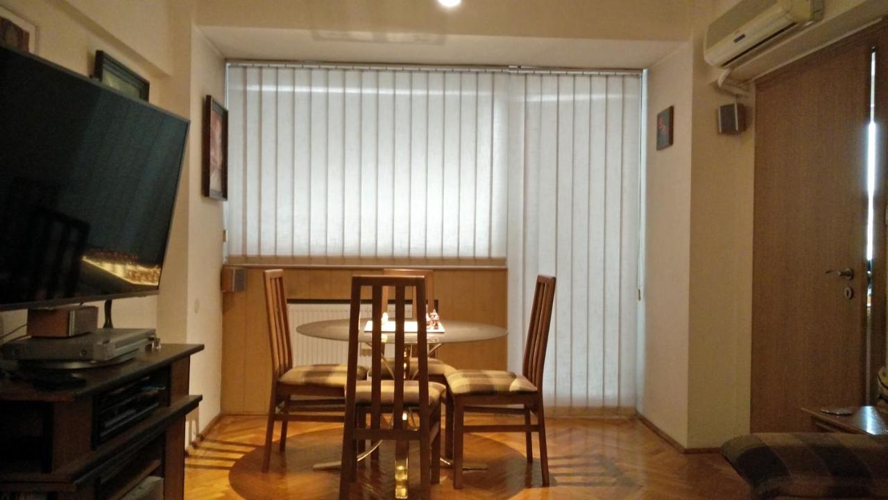Rompromo Plus Accommodation Bucureşti Ngoại thất bức ảnh