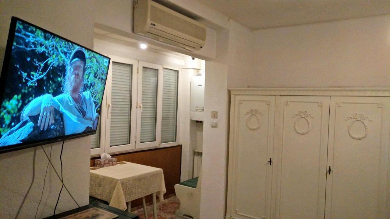 Rompromo Plus Accommodation Bucureşti Ngoại thất bức ảnh