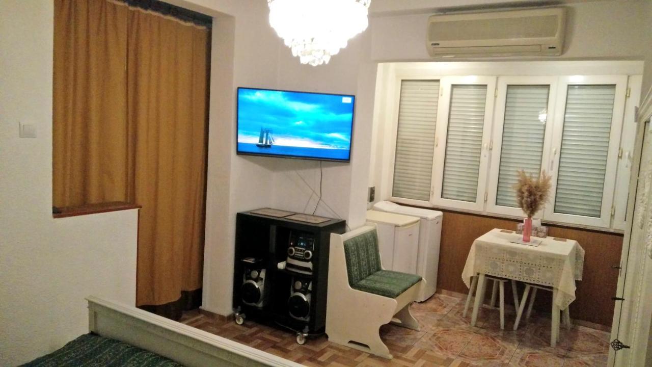 Rompromo Plus Accommodation Bucureşti Ngoại thất bức ảnh