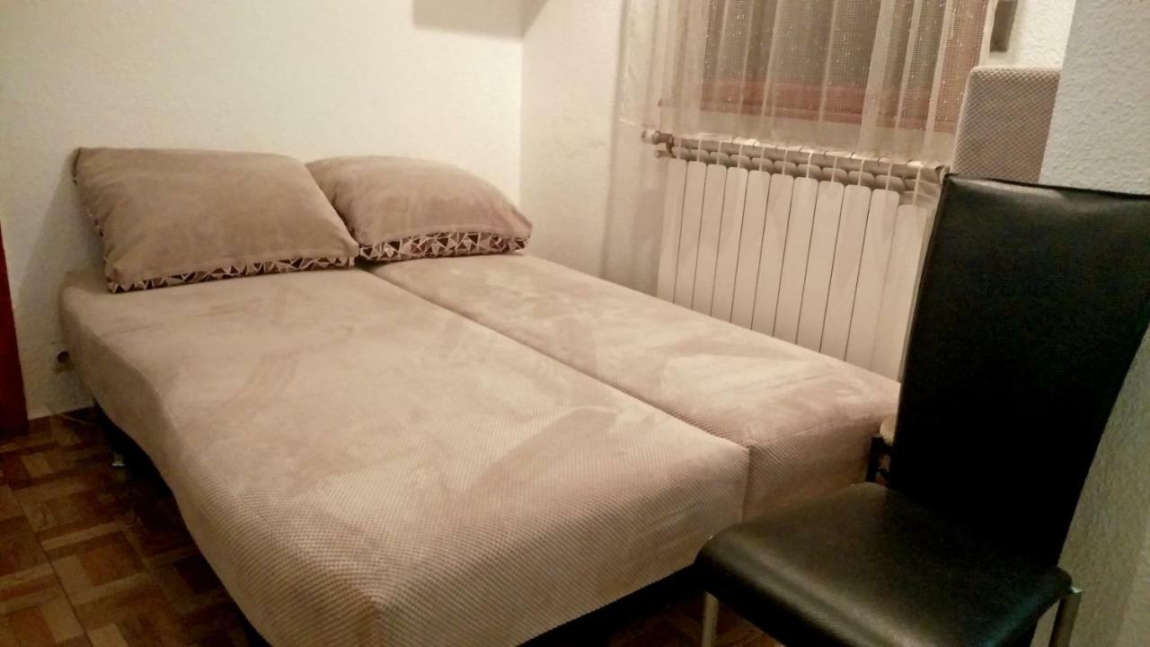 Rompromo Plus Accommodation Bucureşti Ngoại thất bức ảnh